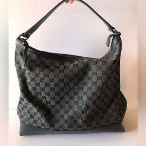 Gucci purse 👜! Authentic GG ! Beautiful purse 💕